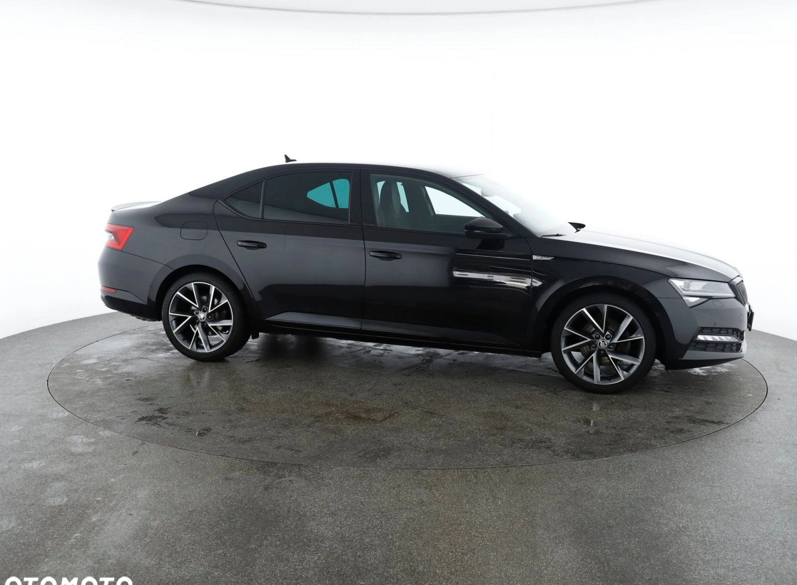 Skoda Superb cena 125900 przebieg: 87796, rok produkcji 2020 z Rybnik małe 781